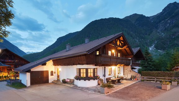 Hausansicht - Apart Bergzeit - Niederthai