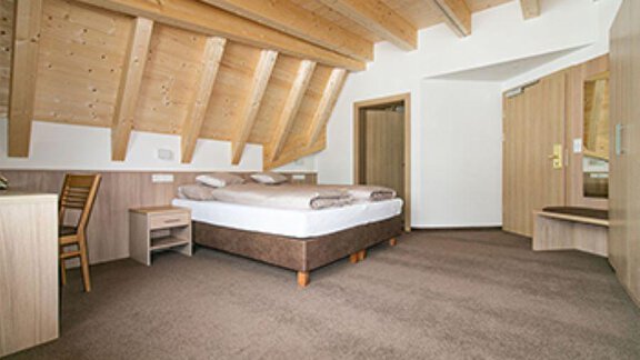 Standard Doppelzimmer ohne Balkon - Haus s`Hoamatl - Obergurgl 