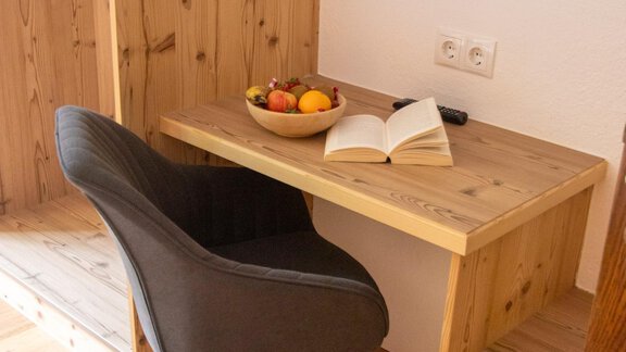 Sitzecke Hotelappartment - Aktivhotel Waldhof - Oetz