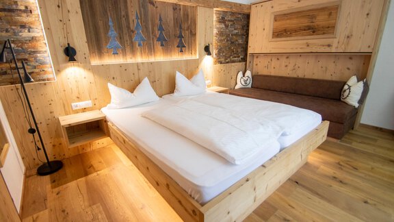 Schlafzimmer Hotelappartment - Aktivhotel Waldhof - Oetz