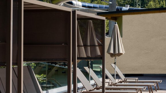 Riesenrutsche Außenansicht - Aktivhotel Waldhof - Oetz