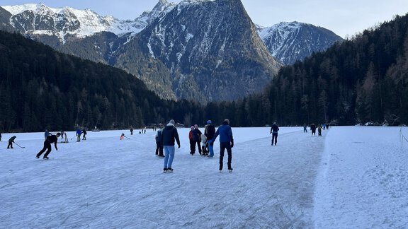 Eislaufen am Piburger See - Apart Auenstein - Oetz