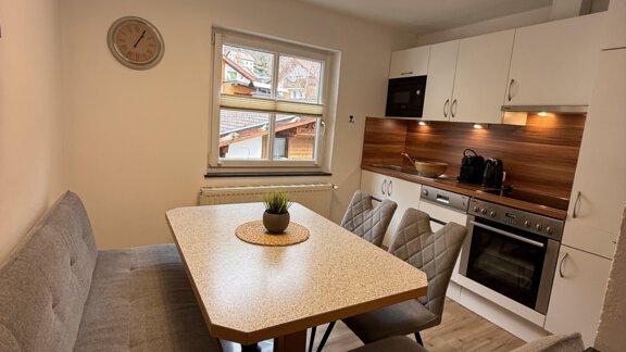 A3_Küche mit Essplatz_2 - Appartements Schmid Peter - Oetz