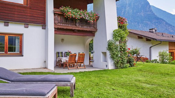 Gartenanlage - Ferienwohnung Elfi Fiegl - Oetz