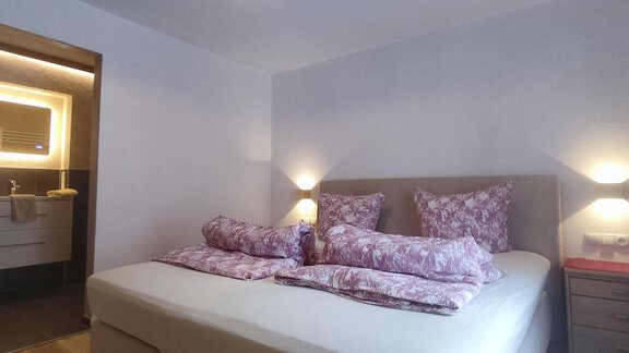 bed room apartment Alpenrose - Gästehaus Pfausler - Oetz