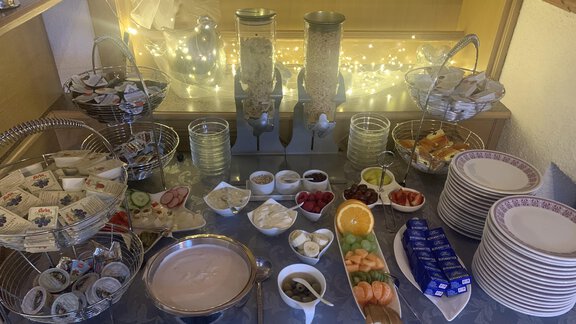 Frühstücksbuffet, Gästehaus Schrott - Oetz