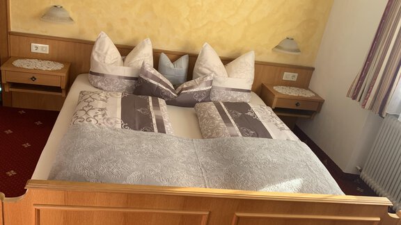 Budget Doppelzimmer - Gästehaus Schrott - Oetz