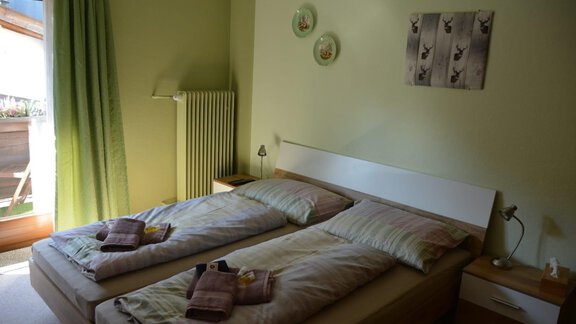 Zimmer mit Balkon - Haus Gertraud NEU - Oetz