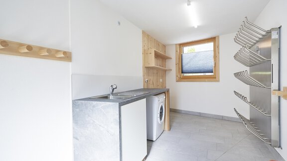 Skiraum mit Waschmöglichkeiten - Haus im Giessen - Oetz