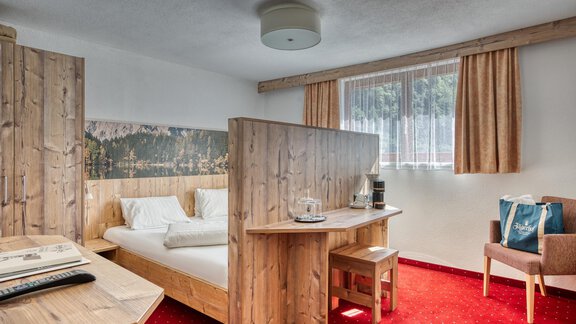 20250503 Familienzimmer 1 - Hotel Jägerhof - Oetz