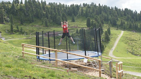 Trampolin Fun - Neue Kühtaile Alm - Oetz
