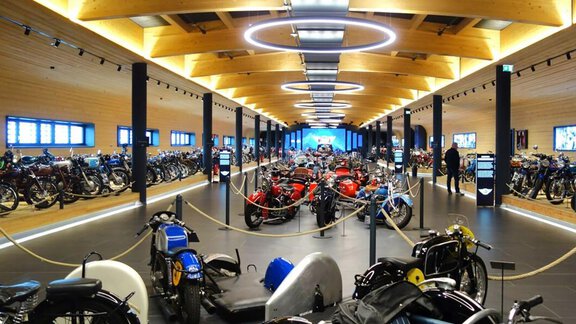 Motorradmuseum Timelsjoch - Ferienwohnung Keil - Ötztal Bahnhof