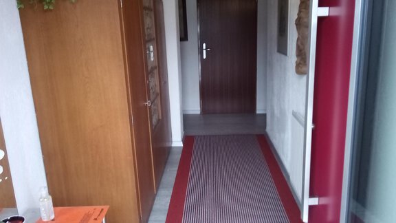 Zugang Hausture - APARTMENT EVA - Sautens