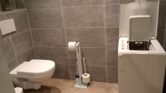 WC und Waschmaschine - APARTMENT EVA - Sautens