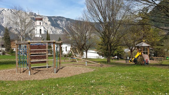 Playground nearby - Ferienwohnung "Zum Glück" - Sautens