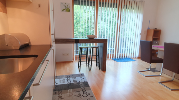 Comfortable kitchen with bar - Ferienwohnung "Zum Glück" - Sautens