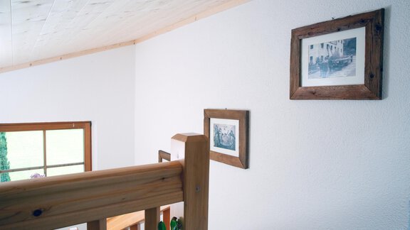 Treppenaufgang - Ferienwohnungen Inka - Sautens