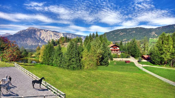 Ansichtsbild Sommer - Ferienwohnungen und Chalets Pienz-Bobnar - Sautens