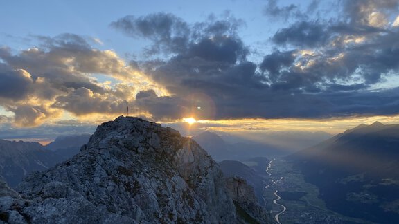 Sonnenaufgangswanderung Tschirgant - Leonie´s Appartement - Sautens
