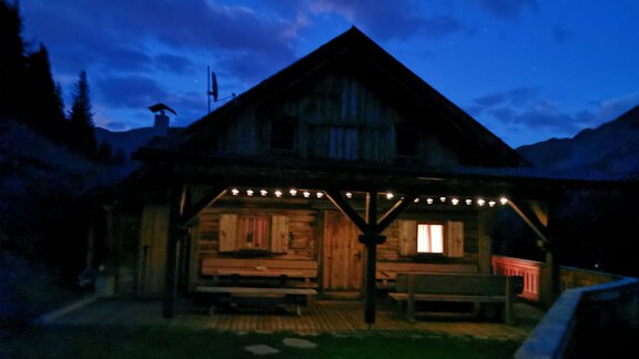 Almhütte bei Nacht - Almhütte Chrisanten Thaya Sölden - Sölden