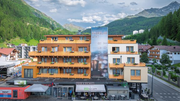 DJI_20250623185925_0095_D-HDR_Backelarwirt_Sahnest - Bäckelar Wirt - Sölden