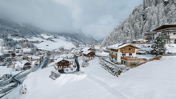 Haus winter - Ferienhaus Frühlingsheim - Sölden