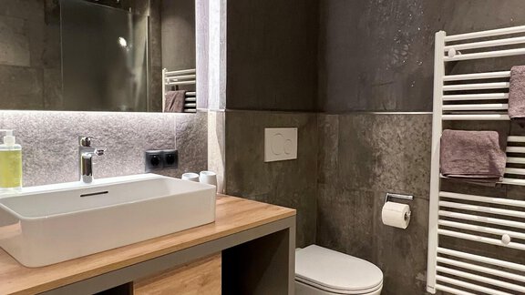 BadezimmerDRZ - Frühstückspension Astoria - Sölden