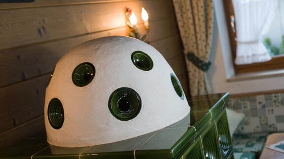 Kachelofen - Frühstückspension Astoria - Sölden