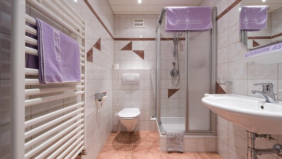 Badezimmer - Frühstückspension Astoria - Sölden
