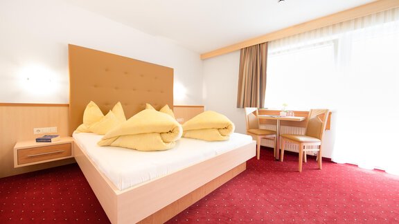 Familienzimmer - Frühstückspension Astoria - Sölden