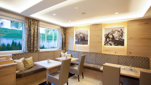 Frühstücksraum - Frühstückspension Astoria - Sölden