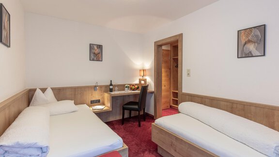 Doppelzimmer 1 - 2 Personen - Garni Jaqueline - Sölden