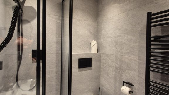 shower toilet new - Gästehaus Maier - Sölden