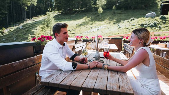 2800x1900_sommer_panorama_alm_04 - Grünwald Resort Sölden - Sölden