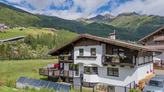 Sommeransicht - Gustl's Ferienhäusl - Sölden