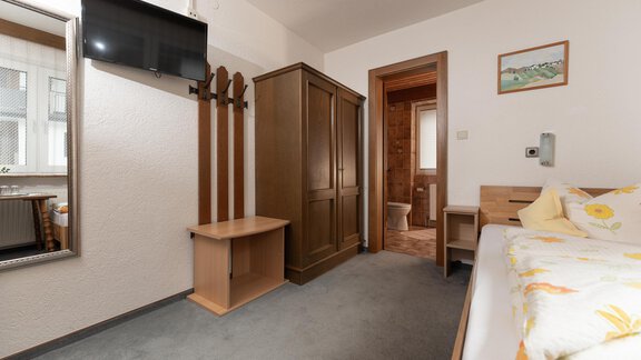 Einzelzimmer mit Bad und Balkon - Haus Alpengruss - Sölden