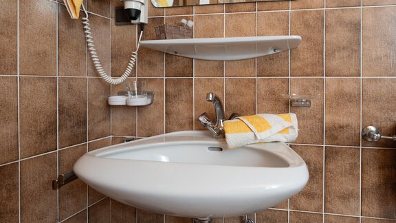 Einzelzimmer Bad/WC - Haus Alpengruss - Sölden