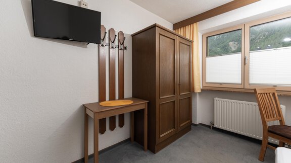 Einzelzimmer mit Dusche/WC - Haus Alpengruss - Sölden