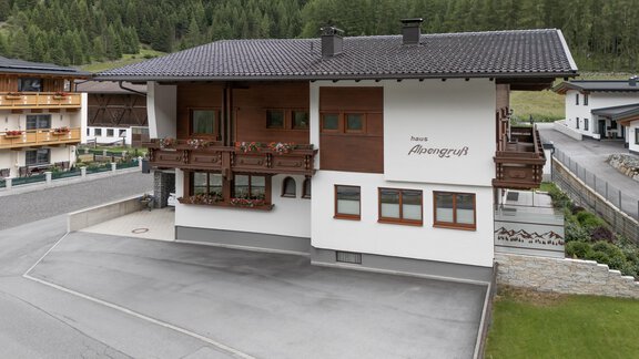 16 - Aussenaufnahme2 - Haus Alpengruss - Sölden