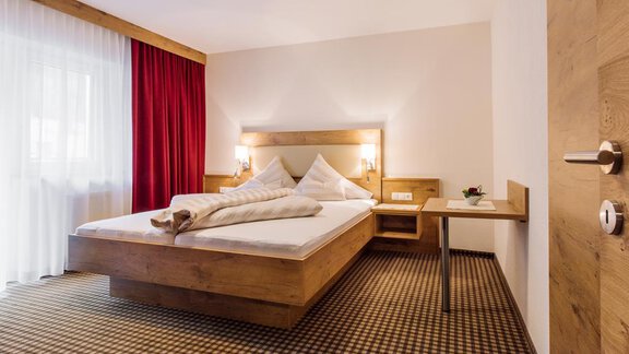 Zimmer 2 - App. Brunnenkogel - Haus Madeleine - Sölden