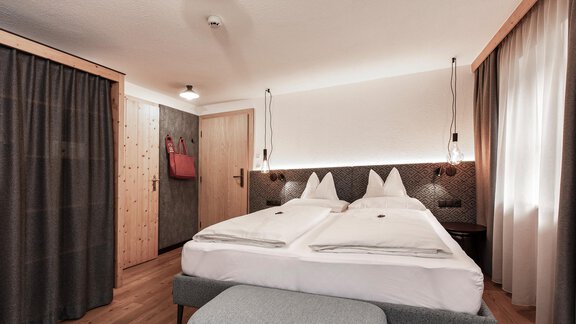 Doppelzimmer mit Couch ADBZ - Hotel Garni Urbanhof - Sölden