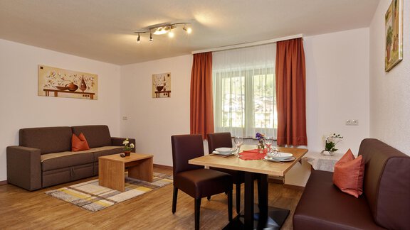 Apartment Floriane / kitchen -living room - Pension Alpenruhe - Sölden