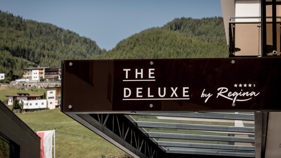 TheDeluxe_byRegina_Aussenaufnahme_Sommer_byRudiWyh - THE DELUXE by Regina - Sölden
