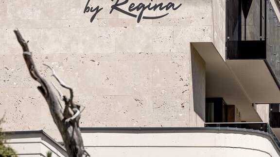 TheView_byRegina_Aussenaufnahme_Sommer_byRudiWyhli - THE VIEW by Regina - Sölden