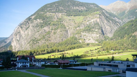 Blick nach Farst - Apart Dorhoam - Umhausen