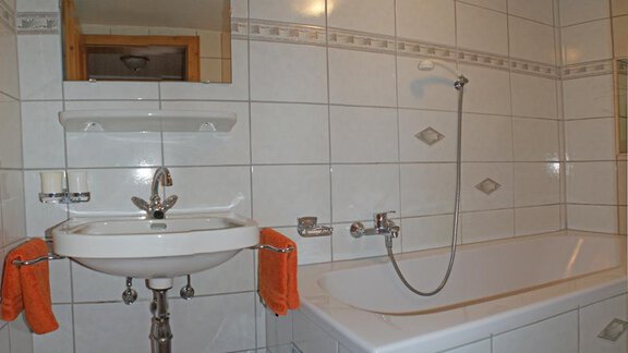 Zimmer2C - Ferienhaus am Spielroan - Umhausen