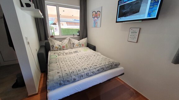 Ein Doppelbett mit Matratze im Sofa - Ferienwohnung - Murmele - Umhausen