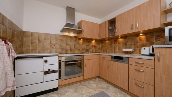 vollausgestattete Küche - Ferienwohnung Martina - Umhausen