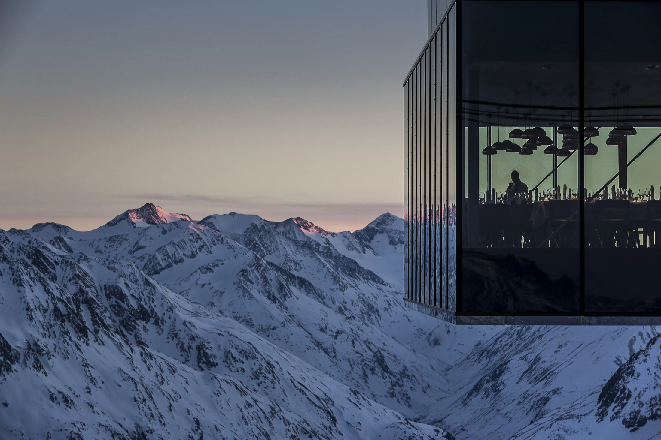 SPECTRE–kulär! Geheime Mission in den Ötztaler Alpen | Ötztal in Tirol ...