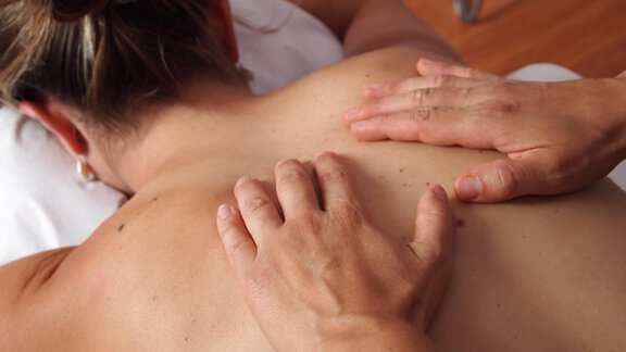 Tiroler Massage - Das Schlössl - Haiming